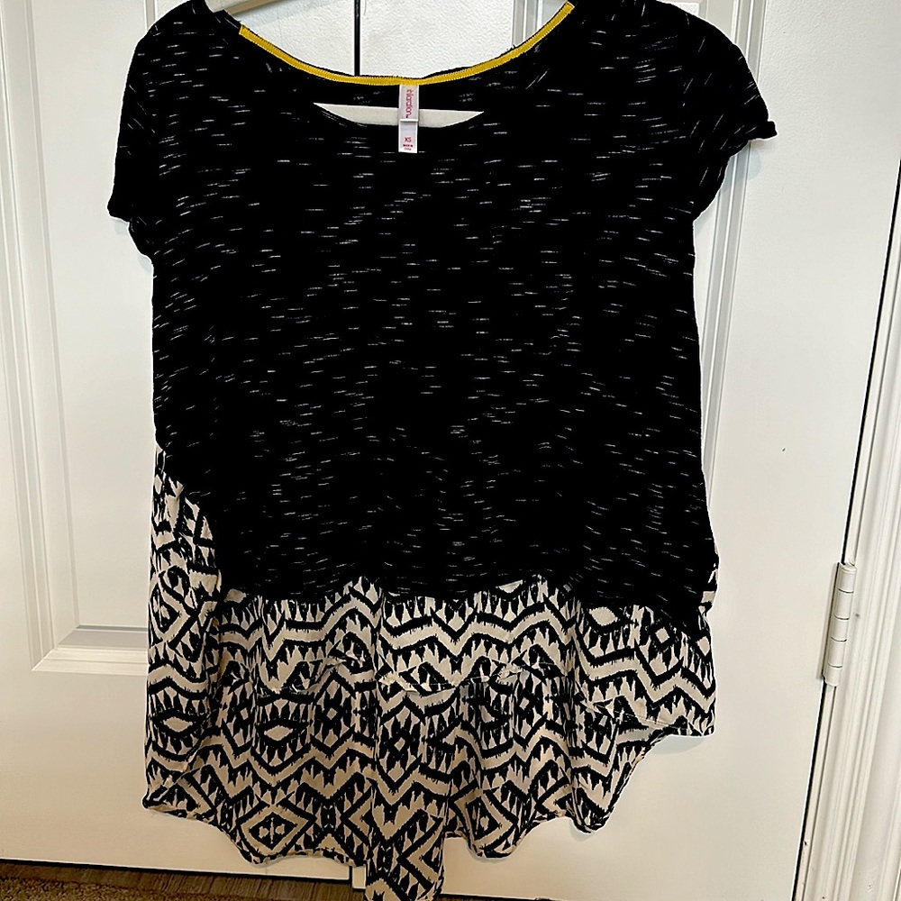 Xhilaration Top